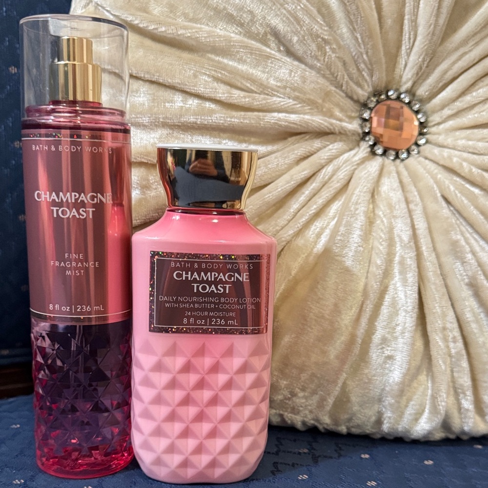 Bath & Body Works Champagne Toast Fragrance Mist and Lotion - Pink - Picture 1 of 1